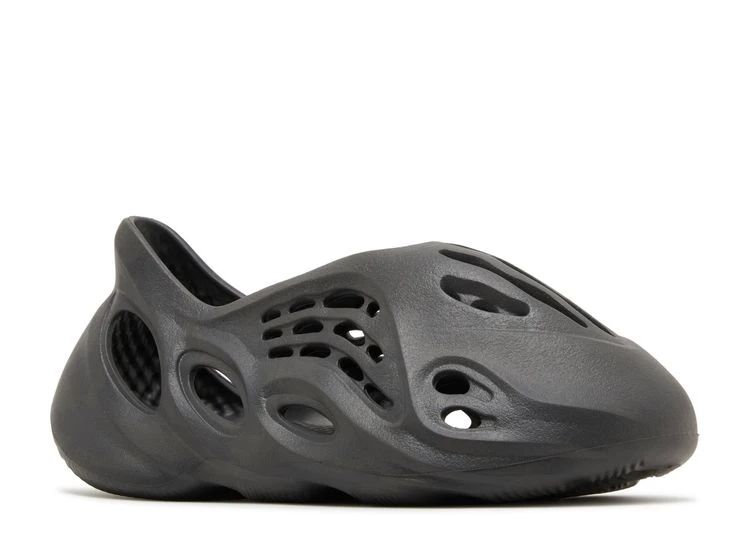 ADIDAS Yeezy Foam Runner 'Onyx' 4 ADIDAS Yeezy Foam Runner 'Onyx' - Image 2