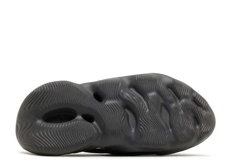 ADIDAS Yeezy Foam Runner 'Onyx' 6 ADIDAS Yeezy Foam Runner 'Onyx' - Image 4