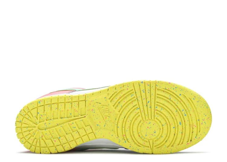 Nike Wmns Dunk Low SE 'Candy' 7 Nike Wmns Dunk Low SE 'Candy' - Image 5