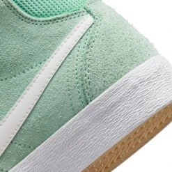 WMNS Nike SB Bruin Hi (Enamel Green/Summit White) -Street Sneaker Shop DR0126 30011