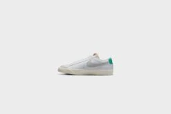 Nike Blazer Low ‘77 VNTG (White/Grey Fog-Light Menta) -Street Sneaker Shop NikeBlazerLow 77VNTG White GreyFog LightMenta DA6364 1095