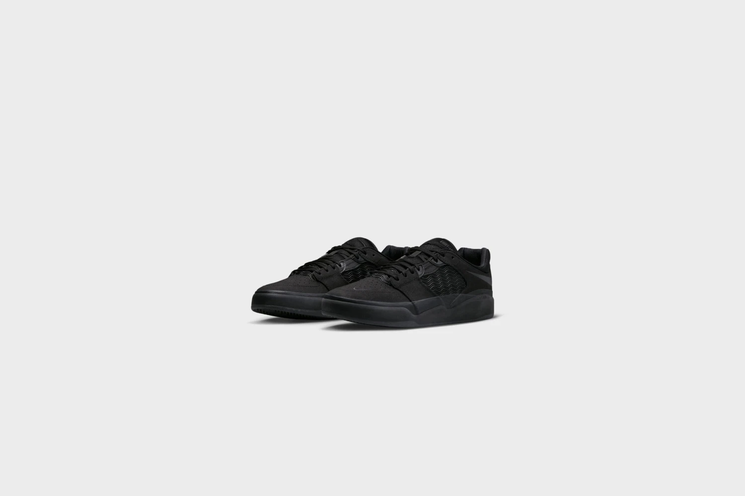 Nike SB Ishod PRM L (Black/Black-Black-Black) 4 Nike SB Ishod PRM L (Black/Black-Black-Black) - Image 2