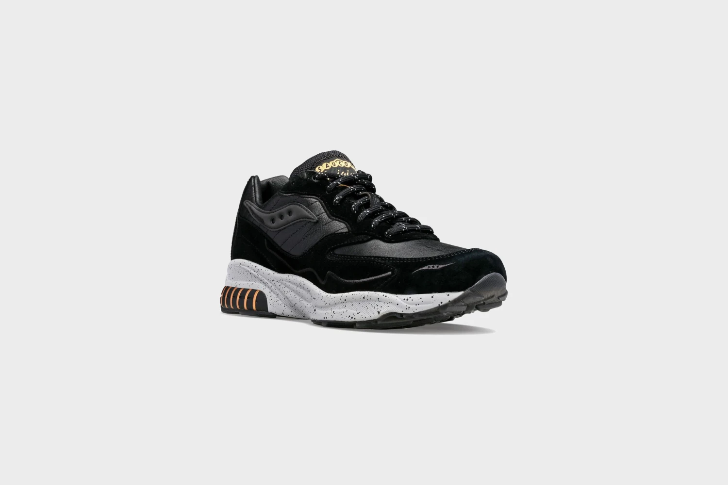 Saucony 3D Grid Hurricane (Black) 4 Saucony 3D Grid Hurricane (Black) - Image 2