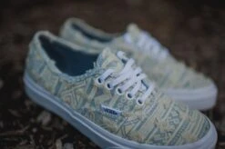 WMNS Vans Authentic Slim Frayed Native (True White) -Street Sneaker Shop Vans AuthenticSlim FrydNatv TruWhite 3