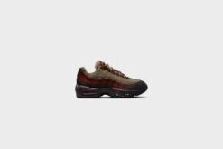 WMNS Nike Air Max 95 (Brown Basalt/University Red) 15 WMNS Nike Air Max 95 (Brown Basalt/University Red) -Street Sneaker Shop WMNSNikeAirMax95 BrownBasalt UniversityRed DZ4710 2004