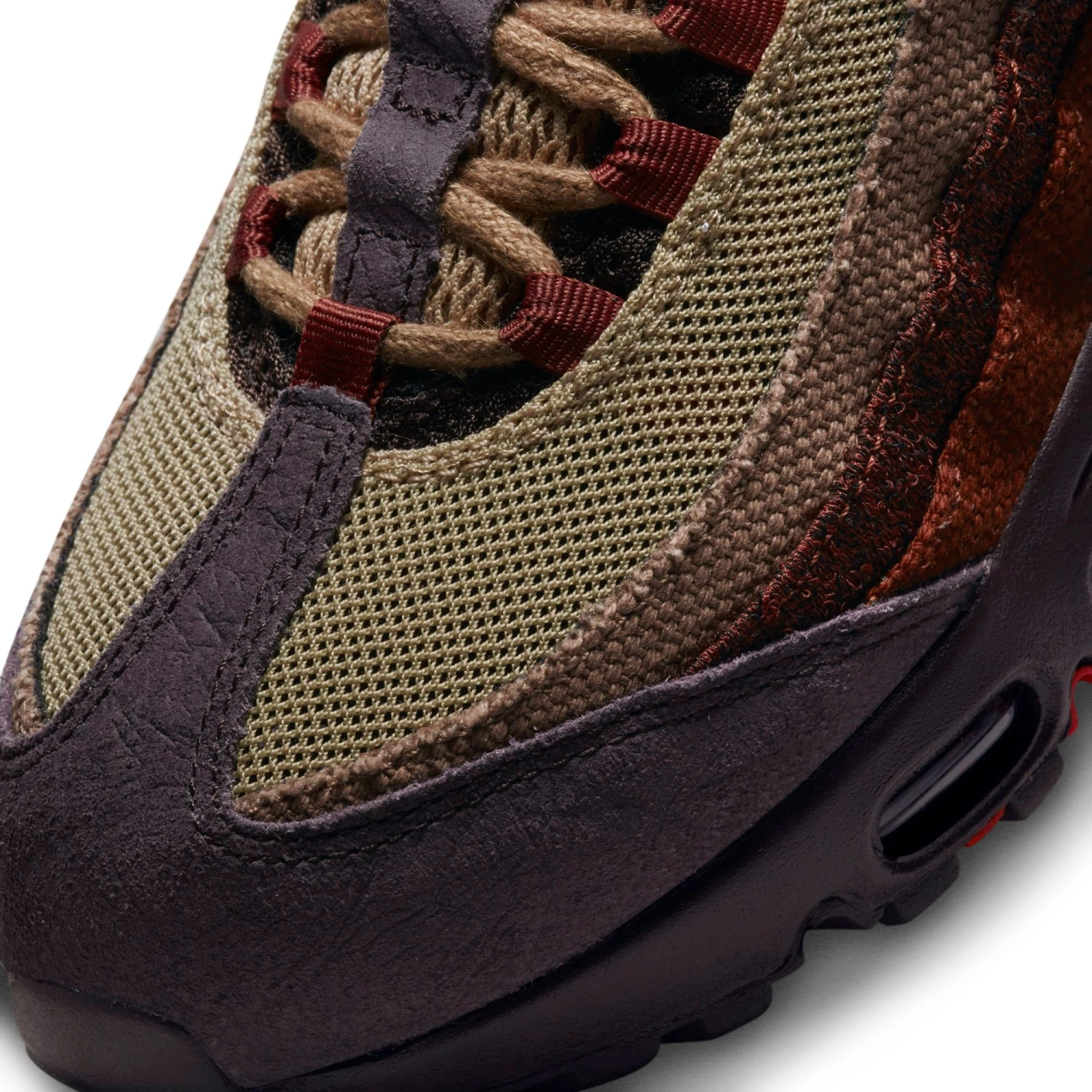 WMNS Nike Air Max 95 (Brown Basalt/University Red) 11 WMNS Nike Air Max 95 (Brown Basalt/University Red) - Image 9