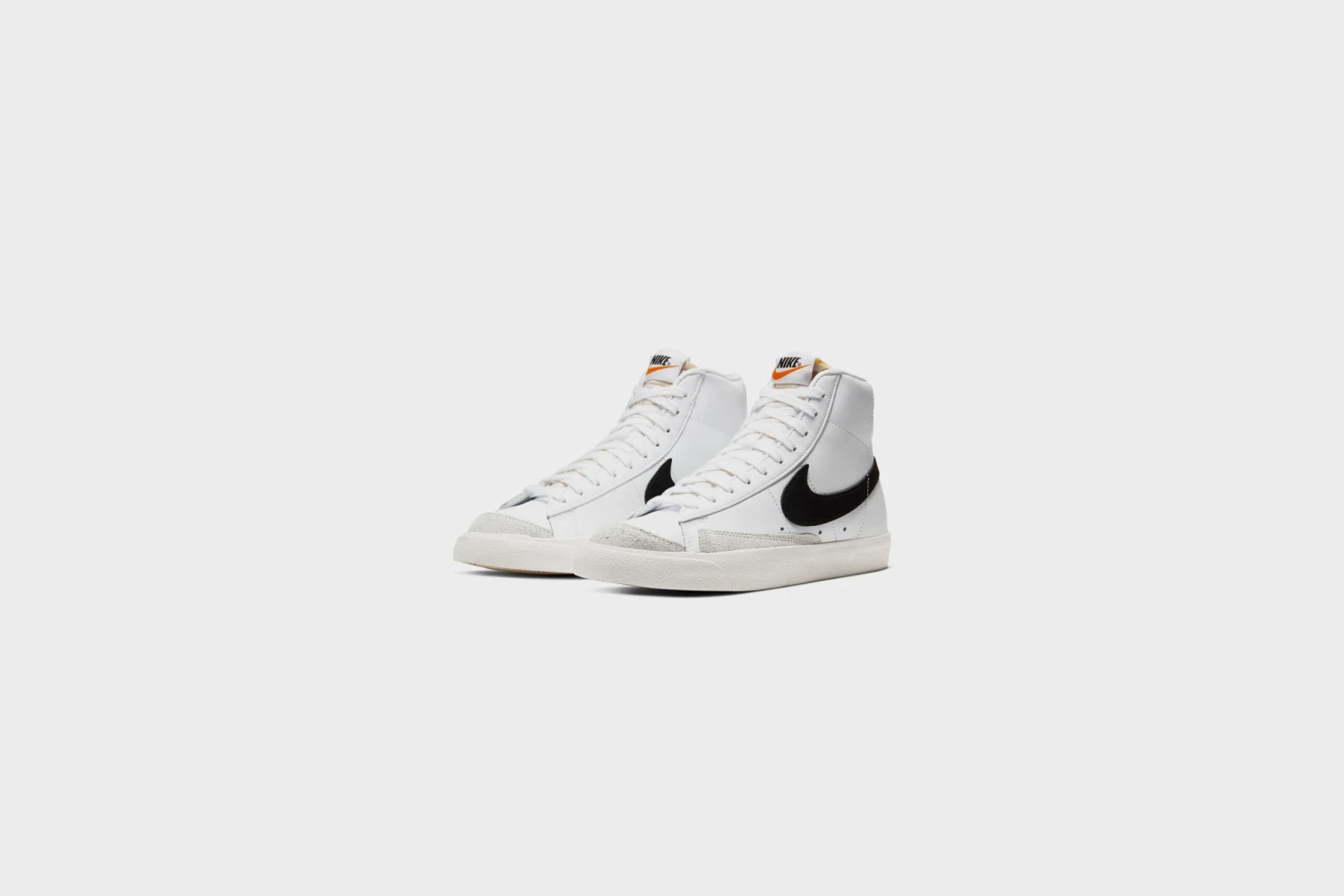 WMNS Nike Blazer Mid ‘77 (White/Black-Sail) 4 WMNS Nike Blazer Mid ‘77 (White/Black-Sail) - Image 2