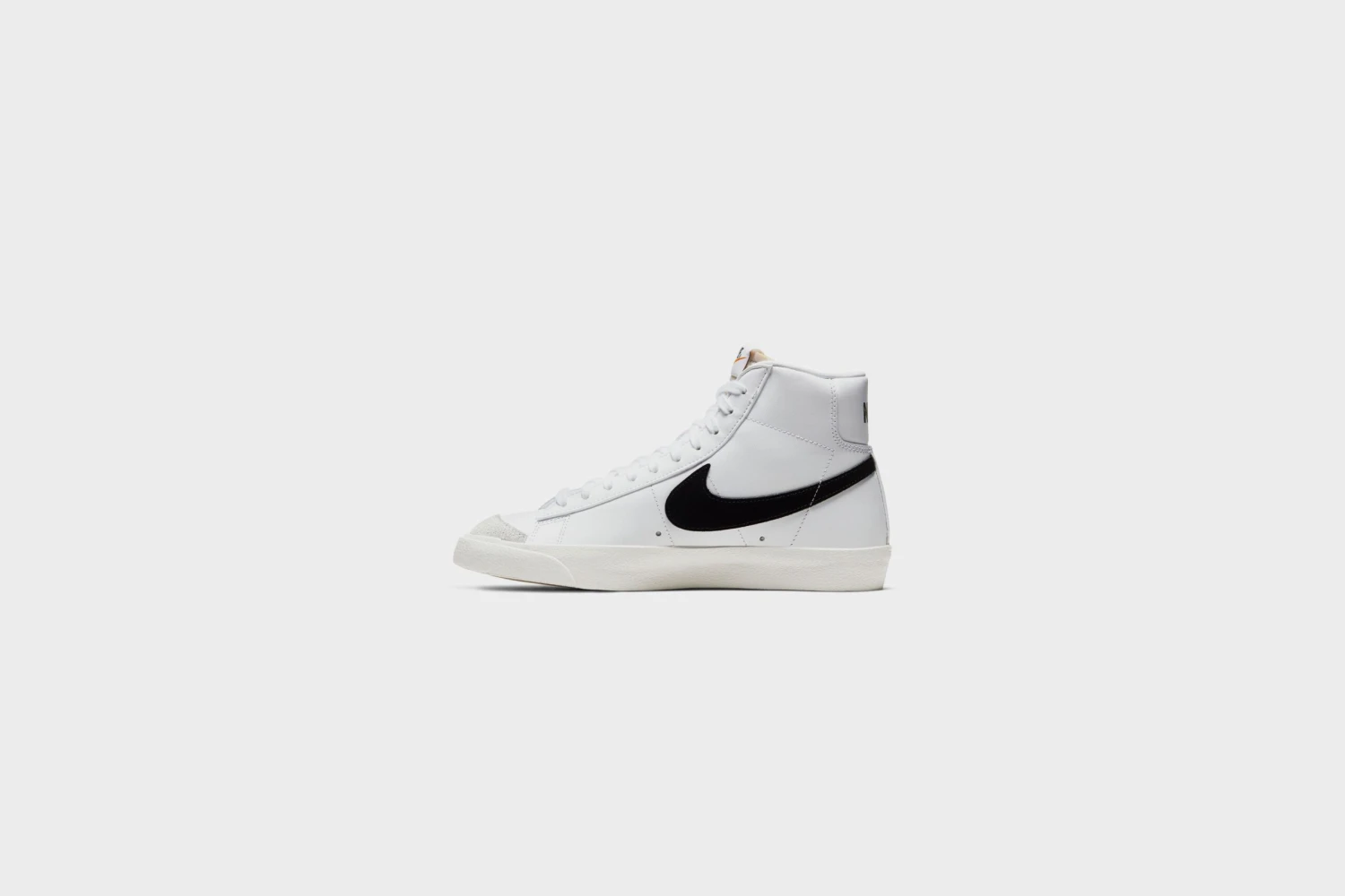 WMNS Nike Blazer Mid ‘77 (White/Black-Sail) 7 WMNS Nike Blazer Mid ‘77 (White/Black-Sail) - Image 5