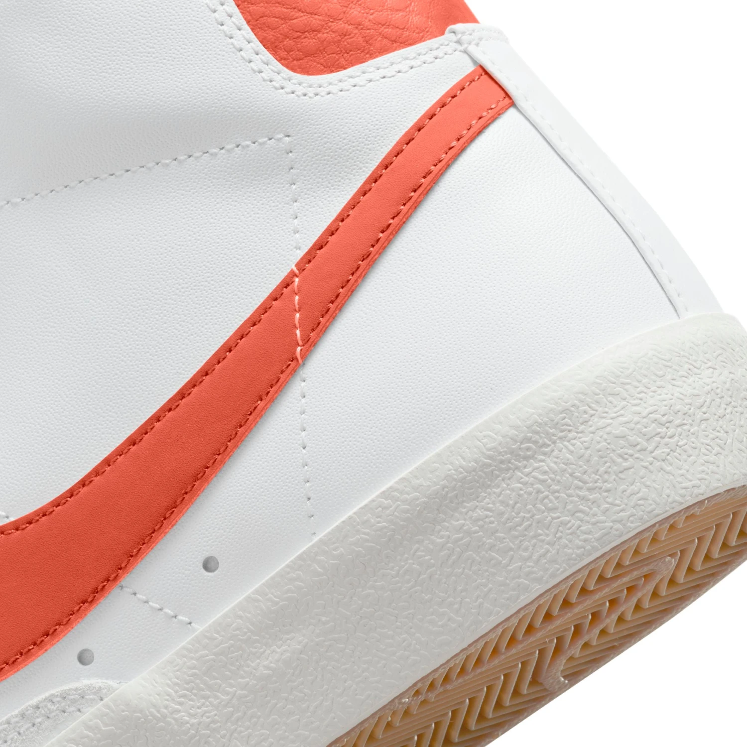 WMNS Nike Blazer Mid '77 (White/Mantra Orange-Sail) 12 WMNS Nike Blazer Mid '77 (White/Mantra Orange-Sail) - Image 10