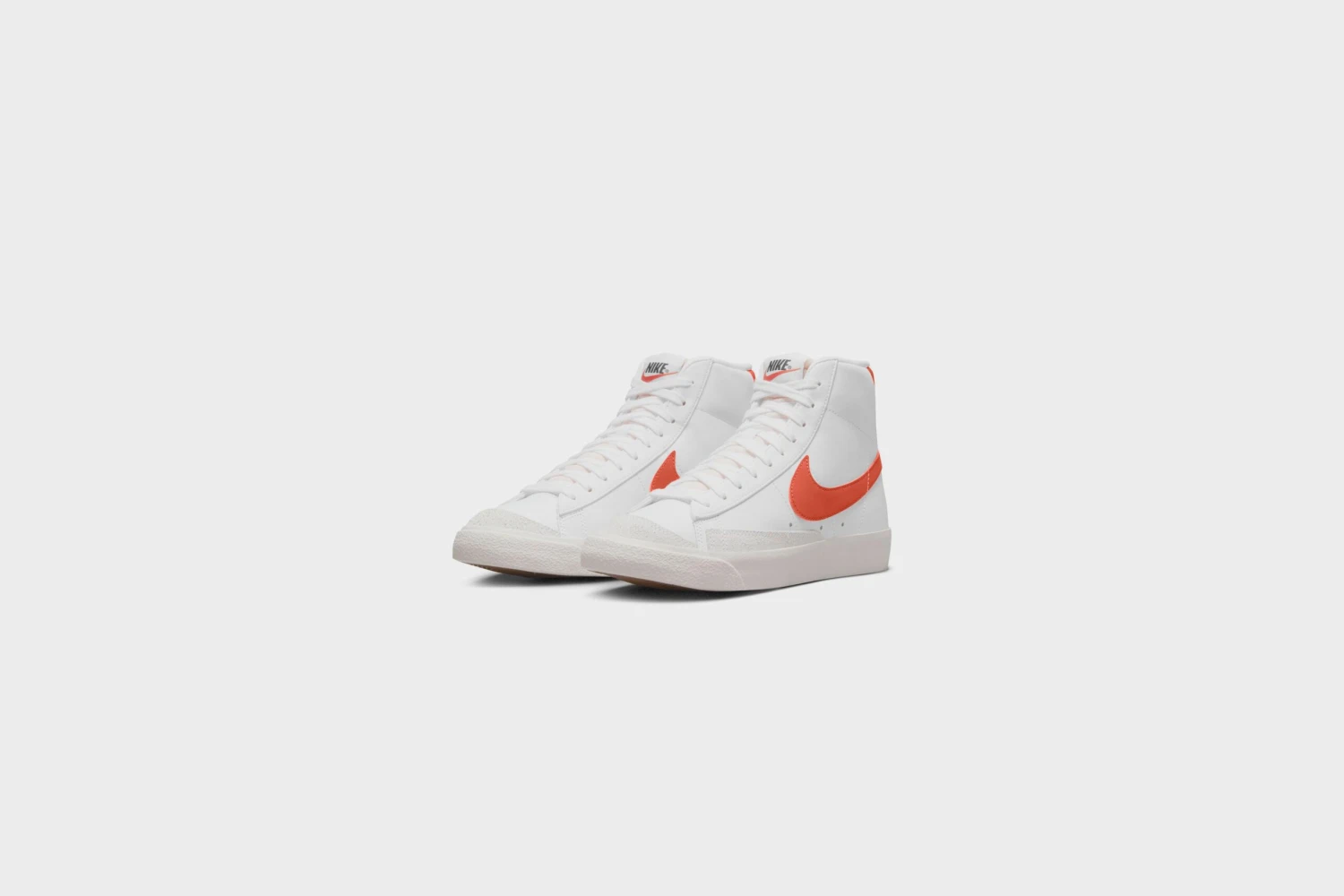 WMNS Nike Blazer Mid '77 (White/Mantra Orange-Sail) 4 WMNS Nike Blazer Mid '77 (White/Mantra Orange-Sail) - Image 2